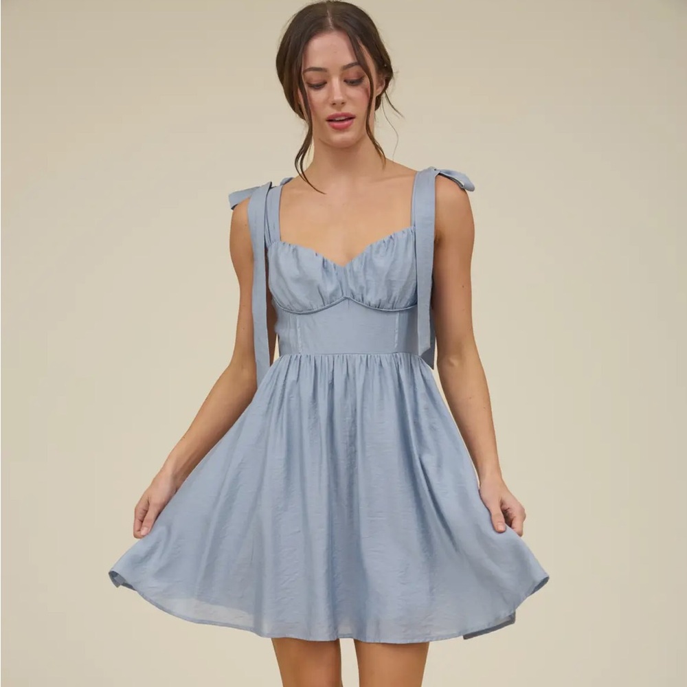 Elegant Blue Sleeveless Dress